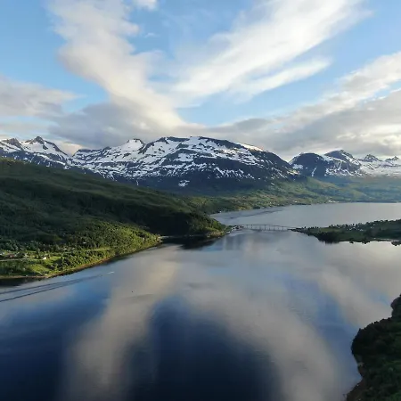 酒店 Arctic Gratangen